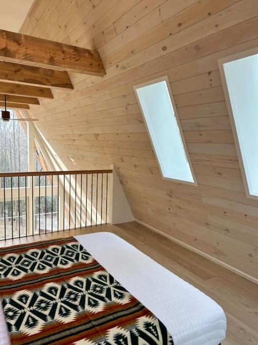 Fox Ridge-Black Alder Lodging Logan Bagian luar foto