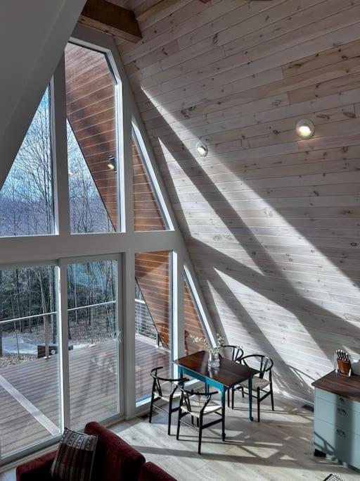 Fox Ridge-Black Alder Lodging Logan Bagian luar foto